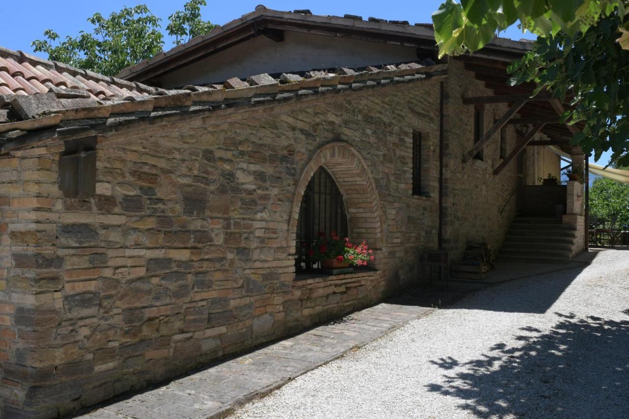 Localita S Cecilia 30, Urbania Apartment Exterior photo